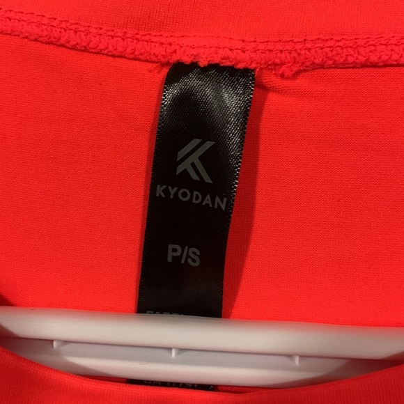 KYODAN Bright, soft & stretchy Athletic T Shirt size small - Picture 3 of 5